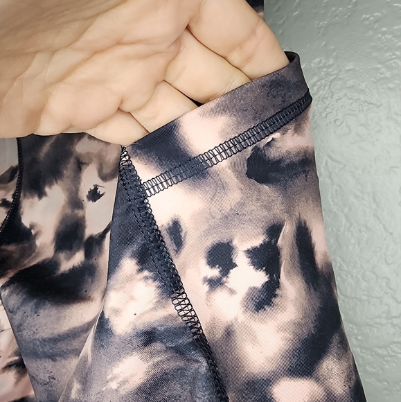 Zella High Waisted Bike Shorts - Picture 2 of 5